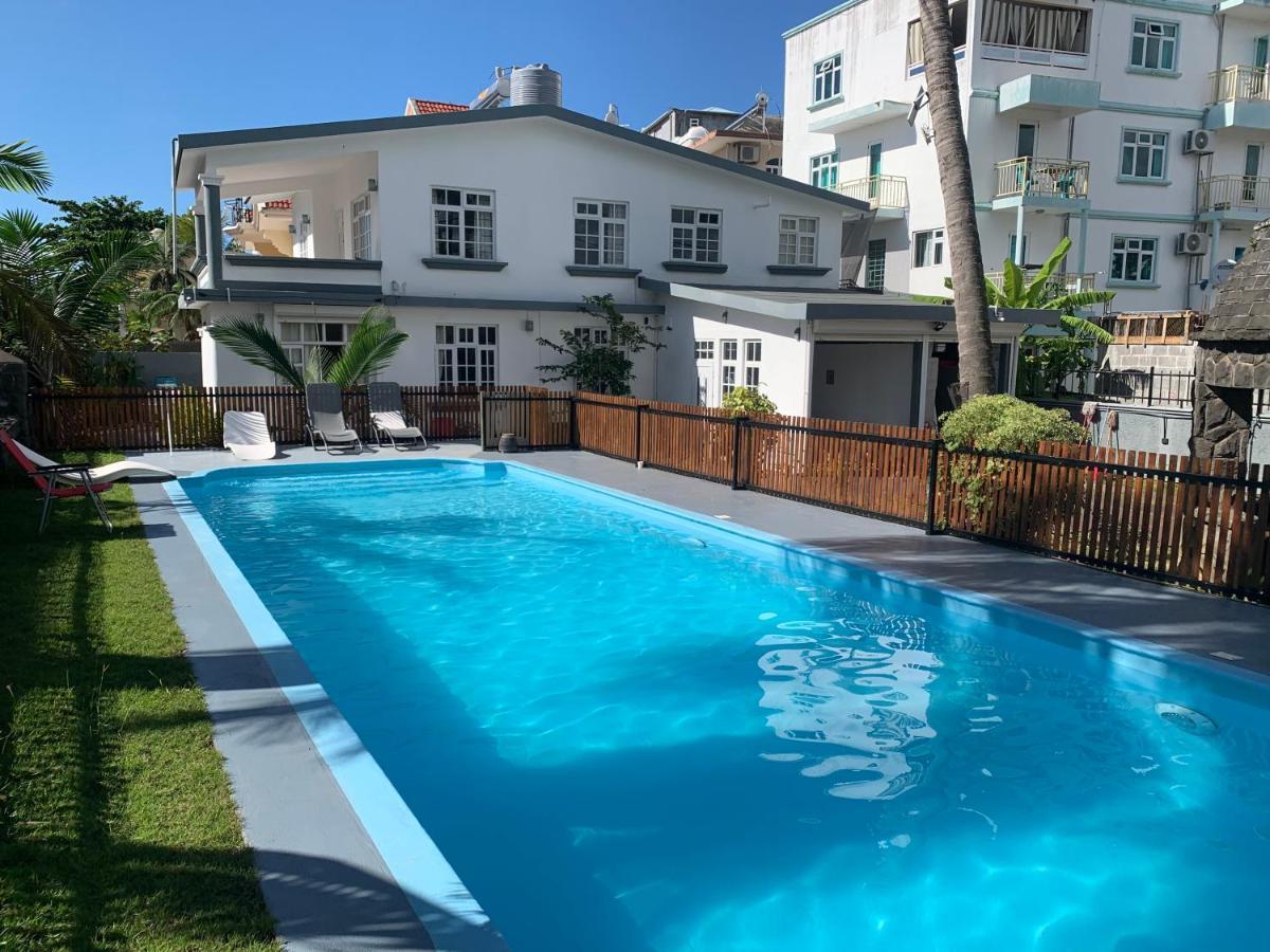 White Castle Villa Pereybere Beach Exteriör bild